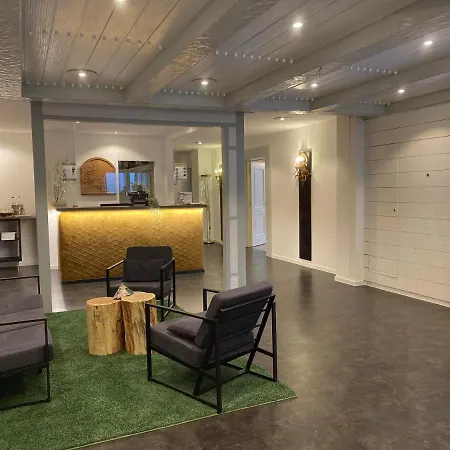 Flair Vier Jahreszeiten 4* באד אוראך