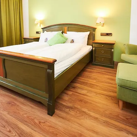 Szálloda Flair Vier Jahreszeiten 4*