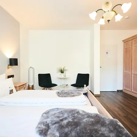 Flair Vier Jahreszeiten Hotel 3*