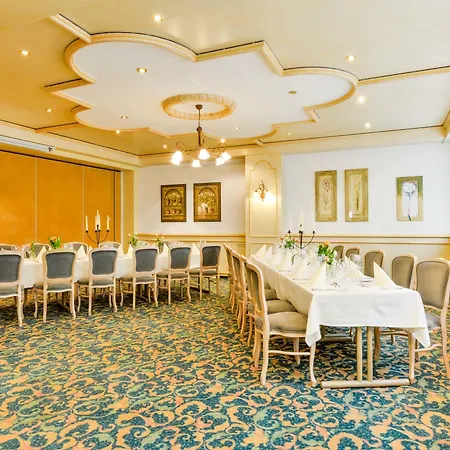 Flair Vier Jahreszeiten 4* Bad Urach