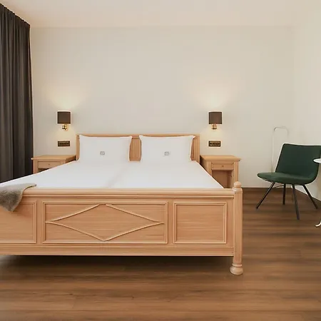 Hotel Flair Vier Jahreszeiten 4*