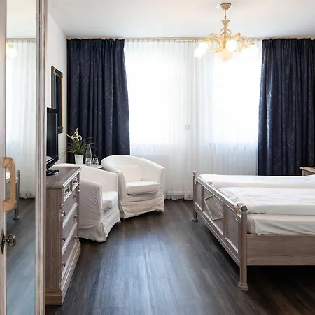 فندق Flair Vier Jahreszeiten 4*