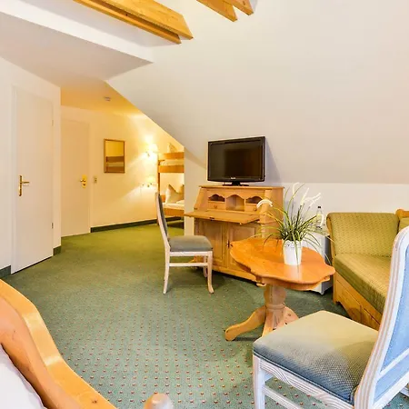 Flair Vier Jahreszeiten Hotel