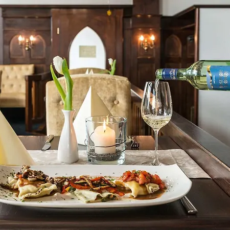 Flair Vier Jahreszeiten 4* Bad Urach